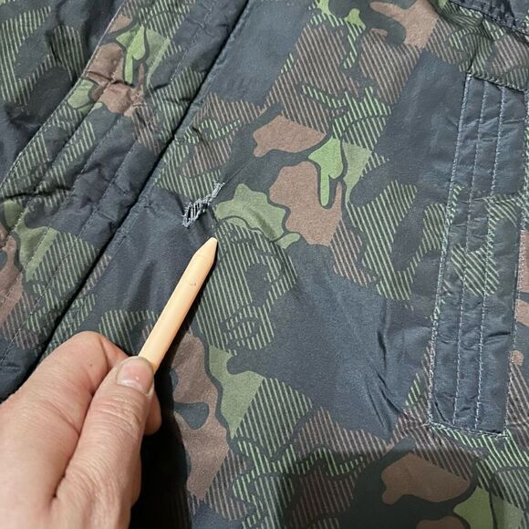 Big Chill Boys Winter Ski Jacket Green Black Camouflage Hood Lined youth Size 18 - Picture 3 of 14